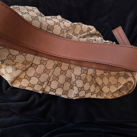 GUCCI Sukey Hobo Shoulder Bag in Brown - Picture 6 of 11